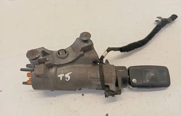 Volkswagen Transporter - Caravelle T5 Ignition lock 4B0905851C