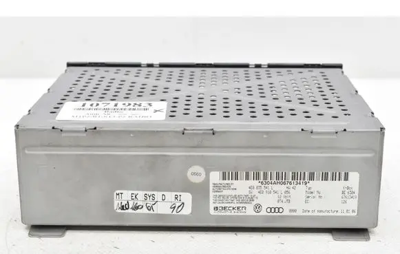Audi A8 S8 D3 4E Radio/CD/DVD/GPS head unit 4E0035541L