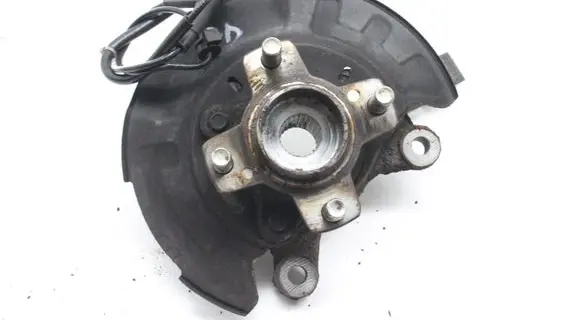 Suzuki Ignis Front wheel hub