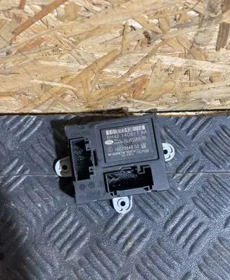 Jaguar XF X250 Door control unit/module BH4214D617AA 1002064802