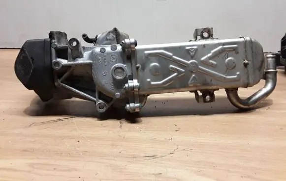 Skoda Yeti (5L) EGR valve cooler 03L131512B