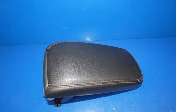Mercedes-Benz CLA C117 X117 W117 Armrest