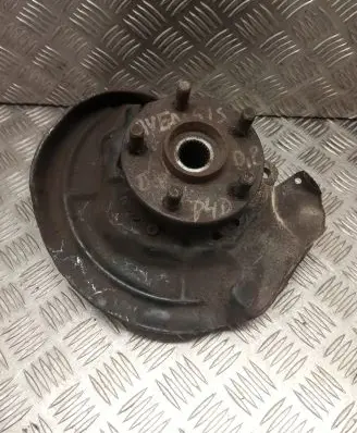 Toyota Avensis T220 Front wheel hub