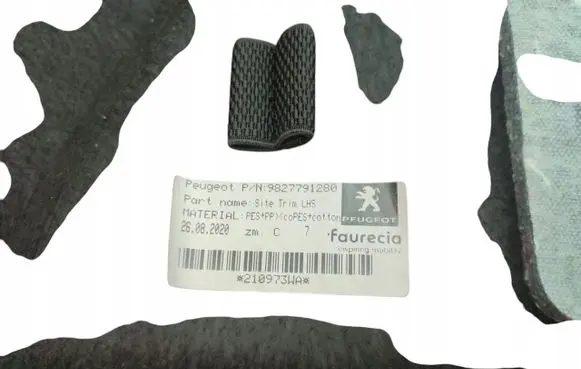 Peugeot 208 Other trunk/boot trim element 9827791280