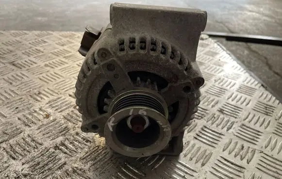 Opel Astra K Generator/alternator 13587304