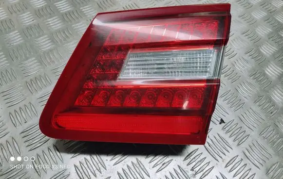 Mercedes-Benz E W212 Tailgate rear/tail lights