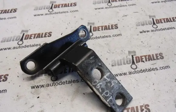 Lexus LS 430 Front door upper hinge