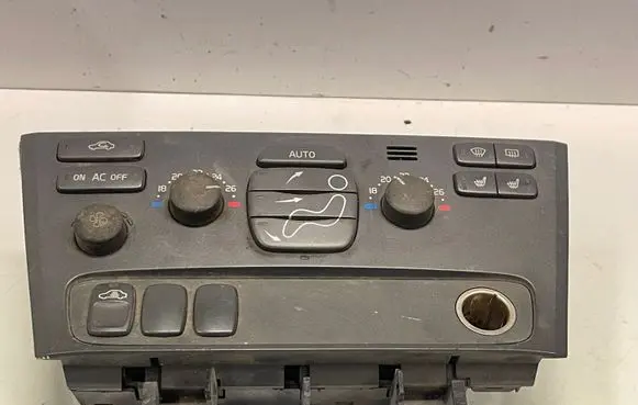 Volvo V70 Climate control unit 9452368