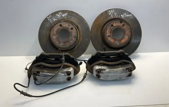 Mercedes-Benz E W211 Brake discs and calipers set 