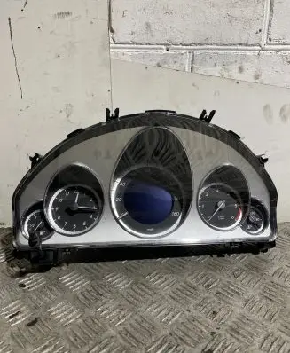 Mercedes-Benz E C207 W207 Speedometer (instrument cluster) A2129004313 A2C33062000