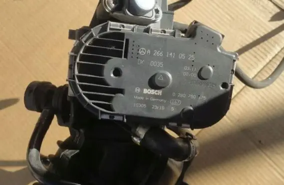 Mercedes-Benz C W204 Throttle valve A0280750175