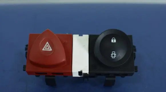 Renault Megane II Hazard light switch