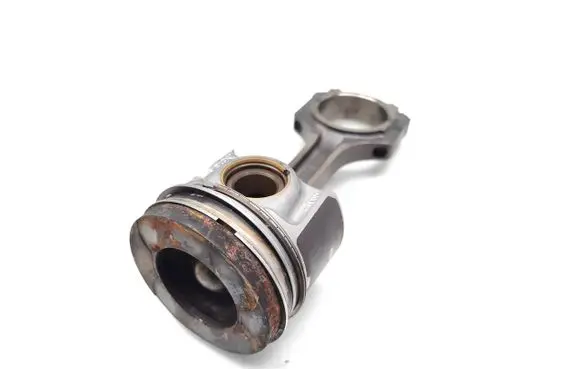 Ford Transit Piston with connecting rod YMF6