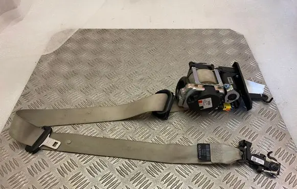 Volvo XC90 Front seatbelt 31484543