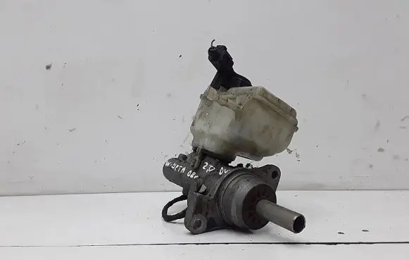 Master brake cylinder