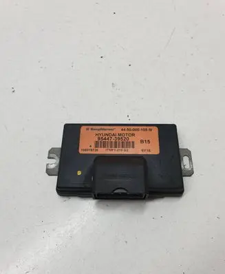 Hyundai Santa Fe Gearbox control unit/module 9544739520 105078726 4450000105M