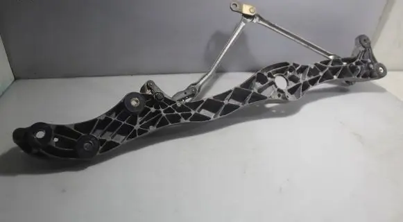 BMW 7 E65 E66 Front wiper linkage 