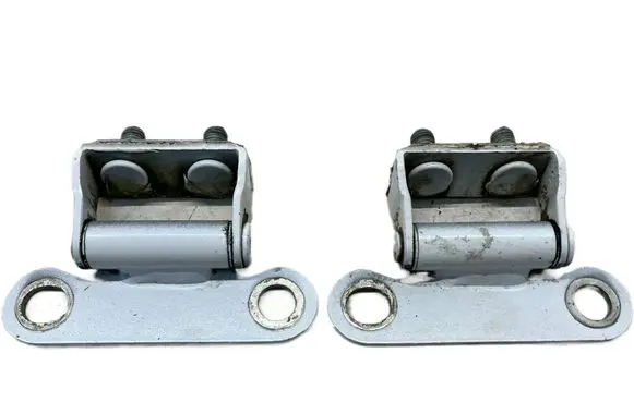 Toyota Auris E180 Tailgate/trunk/boot hinge OYT25582