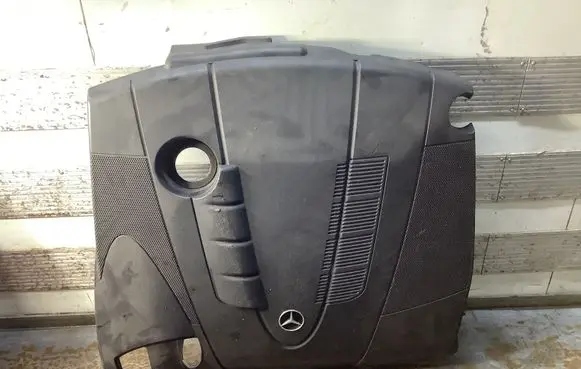 Mercedes-Benz E W211 Engine cover (trim) A6460161124 155901