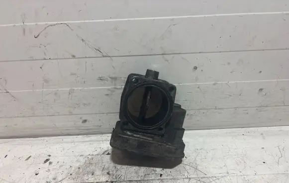 Opel Zafira B Throttle valve 8981052101