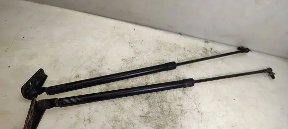 Subaru Legacy Tailgate/trunk strut/damper 91546485N 915458485N