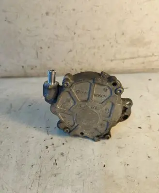 Audi A6 C7 Vacuum pump 03L145100