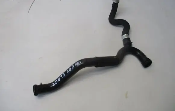 Peugeot 308 Engine coolant pipe/hose