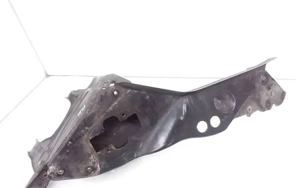 Mercedes-Benz CLS C219 Side radiator support slam panel 