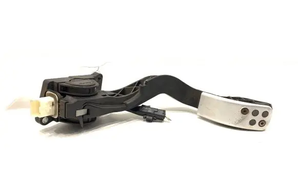 Peugeot 307 CC Accelerator throttle pedal 9657395877