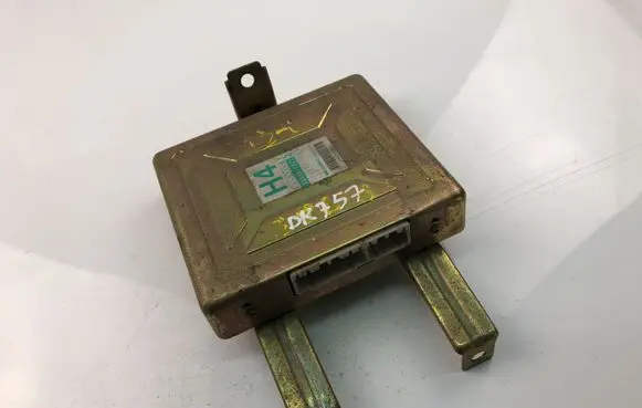 Suzuki Swift I Engine control unit/module 3392072C12