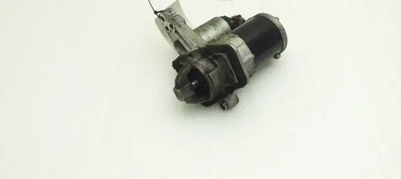 Nissan Pulsar Starter motor 233006867R