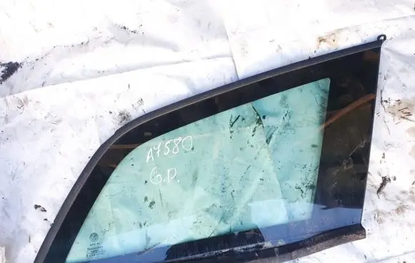 Alfa Romeo 156 Rear side window