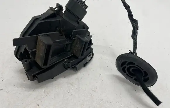 Ford Fiesta Rear door lock AM5AD26412BE