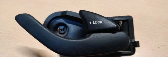 Ford Maverick Front door interior handle YL847822614AL