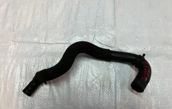 Jaguar F-Pace Engine coolant pipe/hose G4D39Y438AB