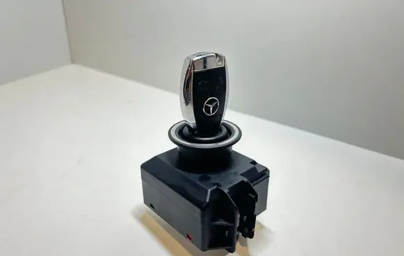 Mercedes-Benz E W212 Ignition lock A2129055600