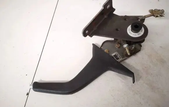 Hyundai Santa Fe Handbrake/parking brake lever assembly 597102b000 59710-2b000