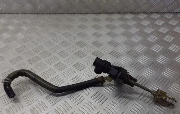 Toyota Corolla E120 E130 Clutch slave cylinder 
