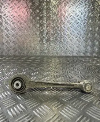 Rear control arm