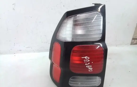 Mitsubishi Pajero Sport I Rear/tail lights 0431690