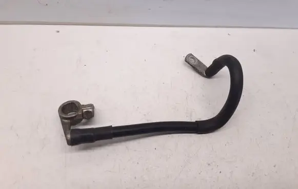 Volkswagen Golf V Positive cable (battery) 1T0971235A