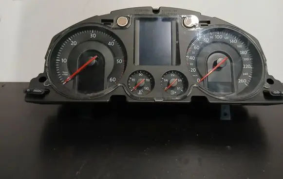 Volkswagen PASSAT B6 Speedometer (instrument cluster) A2C53145550