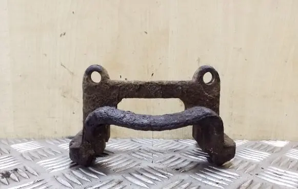 Nissan Primastar Brake caliper pad carrier rear 