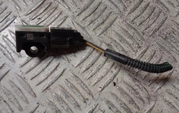 Ford Mondeo MK IV Airbag deployment crash/impact sensor 8V4T14B006AA