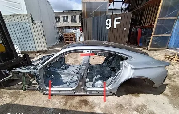 Audi E-tron GT Front sill (body part)