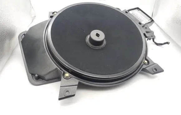 Audi A8 S8 D3 4E Subwoofer speaker 4E0035412D 280382002