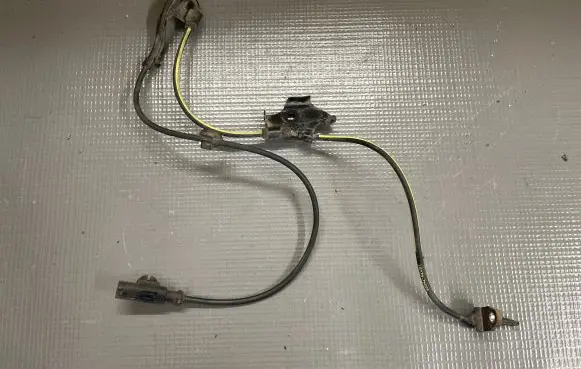 Toyota Auris E180 ABS brake wheel speed sensor 8954202061