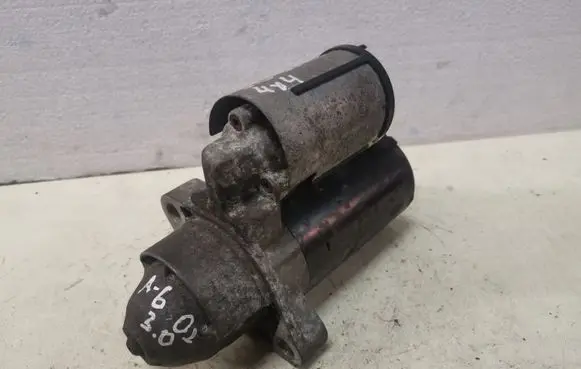 Audi A6 S6 C5 4B Starter motor 078911023D 0001108174