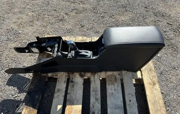 Ford Flex Center console 28965620