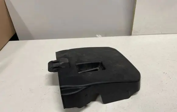 Ford Focus Battery box tray cover/lid AM5110A659AB